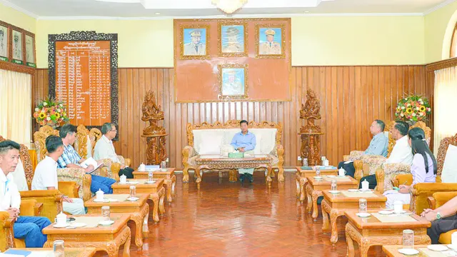 လားရှိုးမြို့က နယ်မြေခံတပ်ဧည့်ရိပ်သာမှာ ခေါ်ယူတွေ့ဆုံ