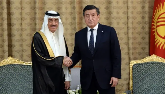 Экс-президент Сооронбай Жээнбеков менен Сауд Аравия Королу Салман бин Абдельазиз Аль Сауда менен, 2019-жыл 