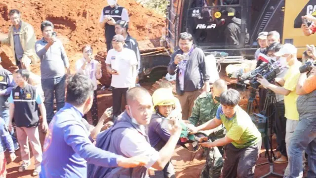 မြန်မာကလေး၊ ‌မြေအောက်ရေတွင်းထဲကျ၊ ထိုင်းကယ်ဆယ်