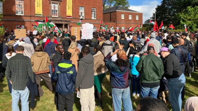 በዩኬ ለፍልስጥኤም የተደረገው የድጋፍ ሰልፍ 