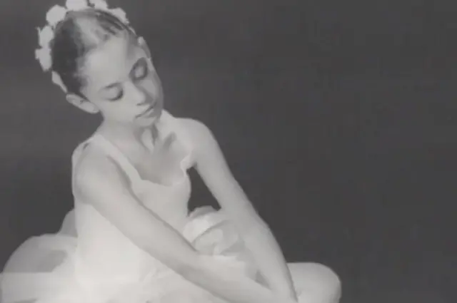 В детстве Клаудия занималась балетом
