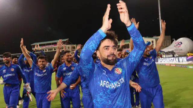 راشد خان، کاپیتان و بازیکنانش