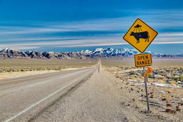 பறக்கும் தட்டுகள்: வேற்றுகிரகவாசிகளை தேடும் ஆய்வில் இதுவரை கிடைத்துள்ள முக்கிய தகவல்கள்