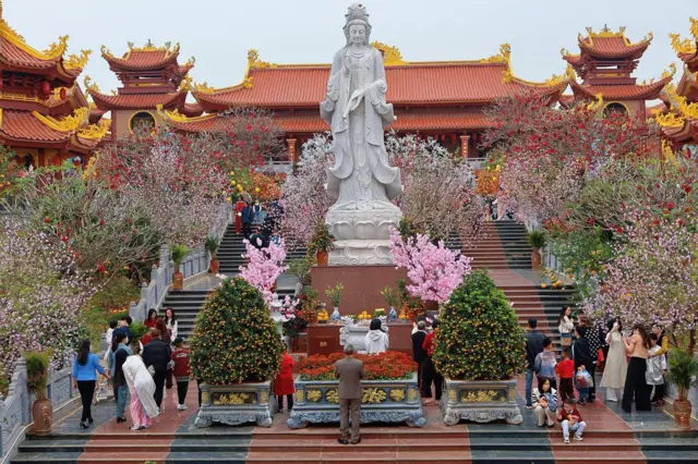Chùa Bầu