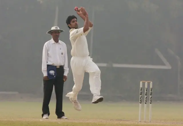 रणजी ट्रॉफ़ी भारत की घरेलू क्रिकेट प्रतियोगिता