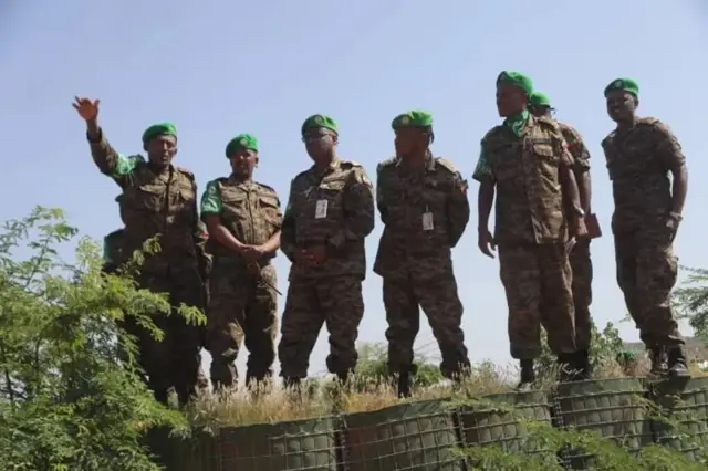 Saraakiil Itoobiyaana oo dul taagan dhufeys ku yaaa Soomaaliya