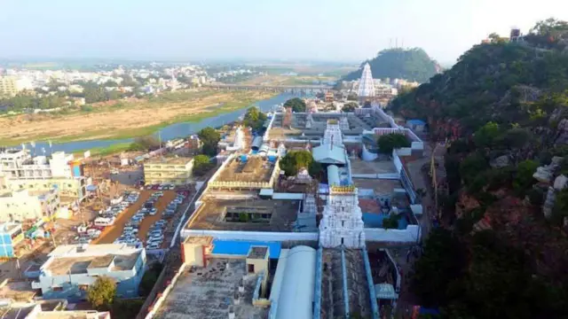 గిరి ప్రదక్షిణ, అరుణాచలం, సింహాచలం, ద్వారకా తిరుమల, యాదాద్రి, శ్రీకాళహస్తి, శివపార్వతులు 