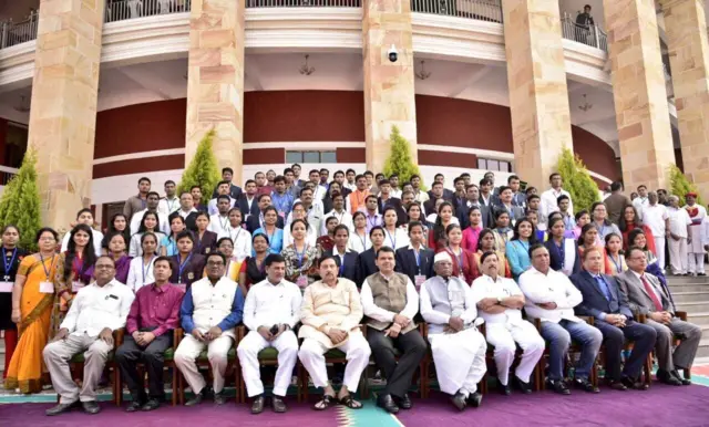 विदर्भ महाराष्ट्रात सामील होईपर्यंत म्हणजे 1956 पर्यंत नागपूर ही मध्य प्रदेशची राजधानी होती.