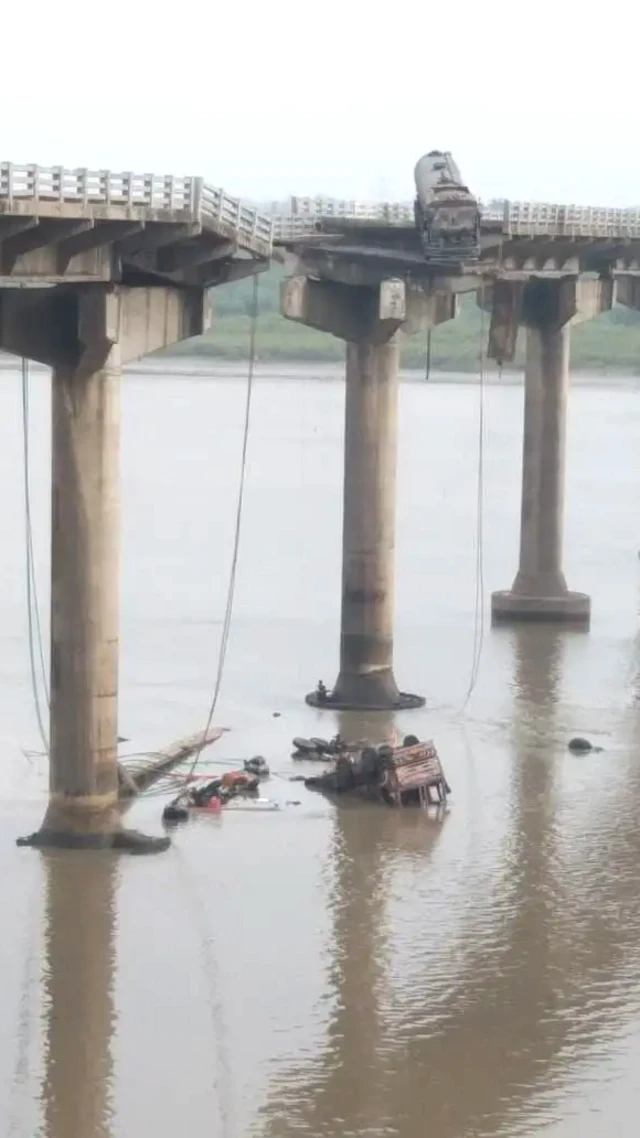  ట్రక్కు