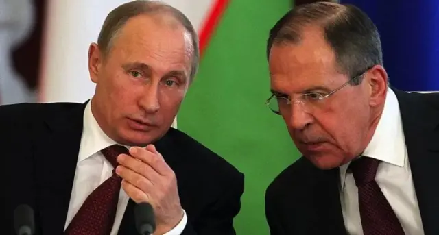 राष्ट्रपति पुतिन और रूसी विदेश मंत्री सेर्गेई लावारोव