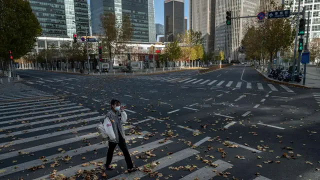 ল﻿কডাউনে স্থবির বেইজিং শহর।