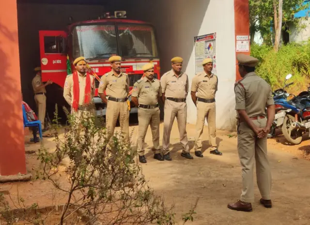 ఫైర్ స్టేషన్లు