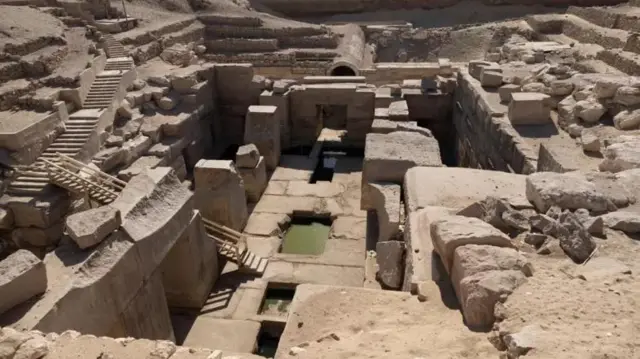 مصر The Osireion temple in Abydos, Egypt, provided a wealth of astronomical information.