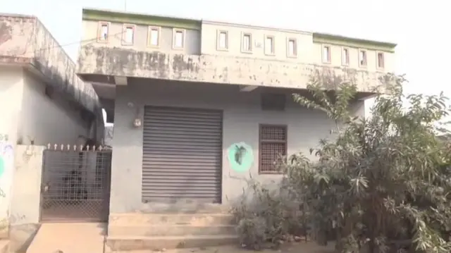 ఒకే కుటుంబంలో ఆరుగురి హత్య 