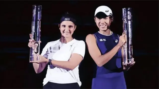 सानिया मिर्झा, टेनिस, मिक्स्ड डबल्स, वूमन्स डबल