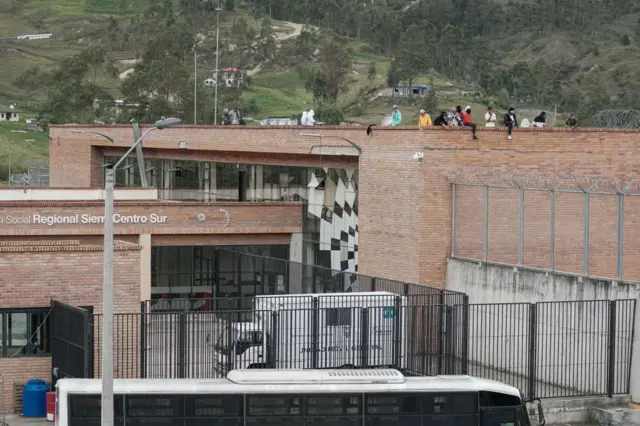 ஈக்வடார் நாட்டின் அவசர நிலை பிரகடனத்திற்கு காரணமான ஃபிட்டோ