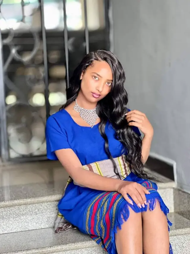 Haannaa Addaamuu uffat aaadaa uffattee