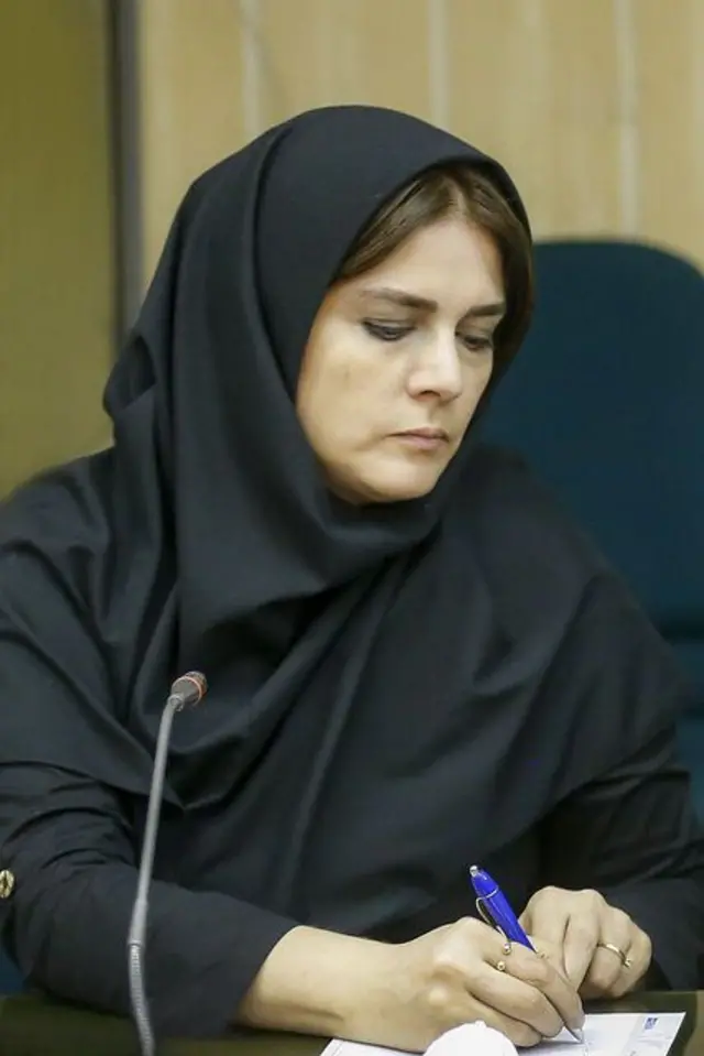 منصوره قدیری جاوید ۵۲ سال داشت و بیش از ۲۰ سال در خبرگزاری ایرنا مشغول به کار بود. صبح بیستم آبان ماه توسط همسرش به قتل رسید