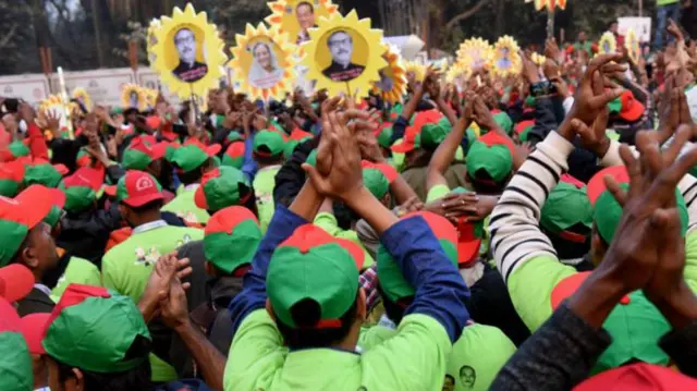 রাজপথে সক্রিয় থাকতে চায় আওয়ামী লীগ।