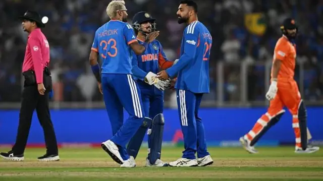 இந்த நான்கு போட்டிகளில் இந்தியாவிற்கு எதிராக எதிரணி சுழற்பந்து வீச்சாளர்களின் சிறந்த செயல்பாடு, இந்திய பேட்ஸ்மேன்களிடம் நிச்சயமாக ஏதோ தவறு இருப்பதைக் காட்டுகிறது.
