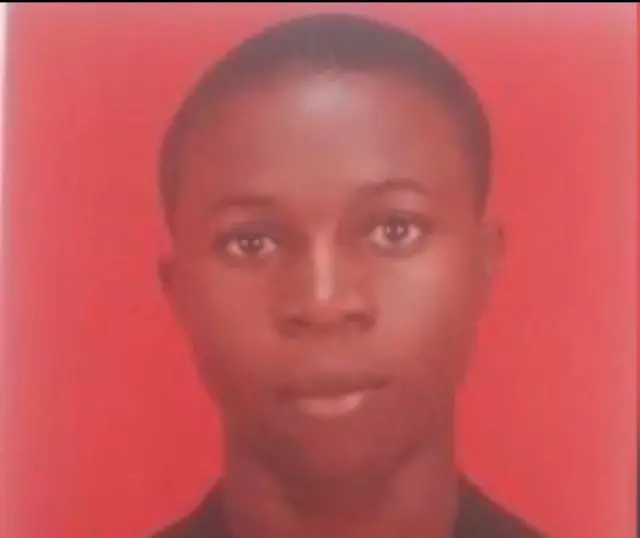 Aworan Segun Olowookere nigba ti wọn mu u.