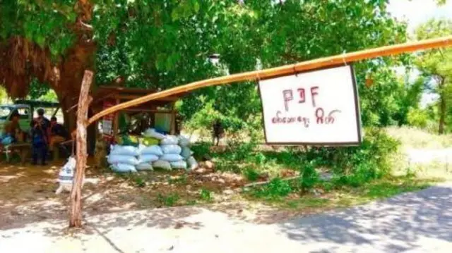 ထိန်းချုပ်နယ်မြေတွေကနေ အမေရိကန်ဒေါ်လာသန်းနဲ့ချီ အခွန်ကောက်ခံရရှိ