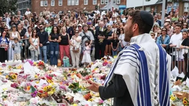 ஆஸ்திரேலியா: துப்பாக்கிச் சூடு நடத்திய நபரை தடுக்க முயன்று உயிர் தியாகம் செய்த தம்பதி