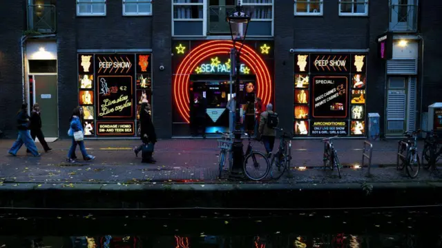 Yalangoch Anna Salivanchuk fotosurati