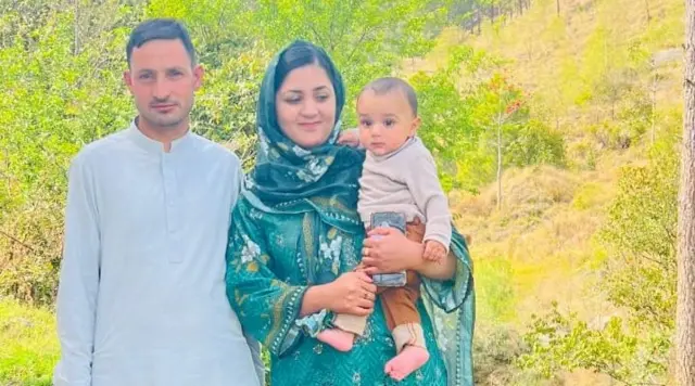 سدرہ سراج کی موت میزائیل لگنے سے ہوئی جس کے بعد سے ان کا اٹھ ماں کا بچہ مسلسل بے چین ہے