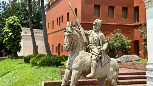 একসময় মুঘলদের বিরুদ্ধে প্রতিরোধে কেন্দ্র হয়ে উঠেছিল সোনারগাঁ