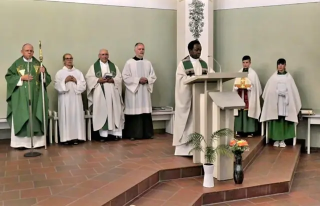 Padiri Jean-François Uwimana ayoboye igitambo cya misa mu Budage 