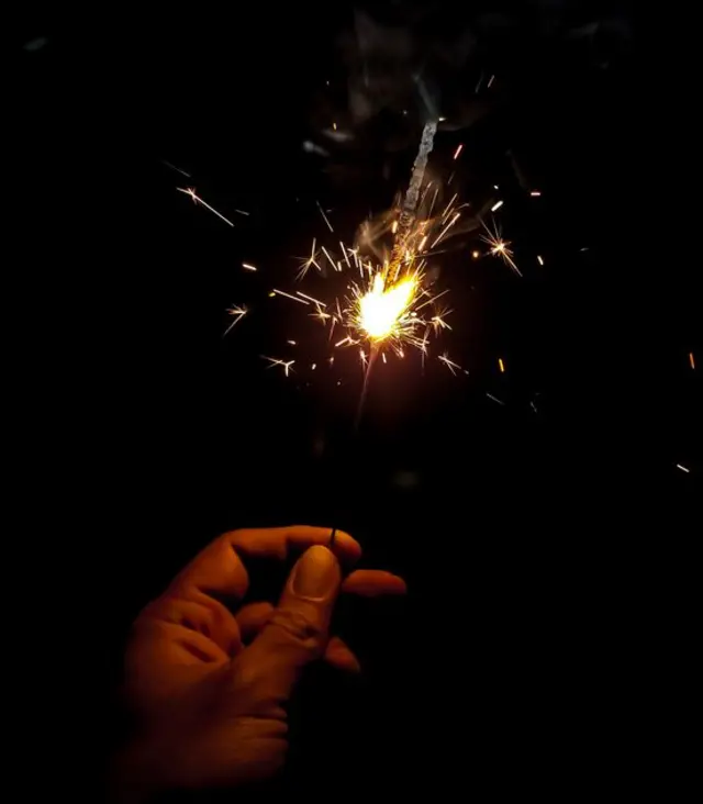 यावेळेस दिवाळीच्या वेळेस या कार्बाईड गन चर्चेत आल्या आहेत, कारण मध्य प्रदेशात 180 हून अधिक जणांना भोपाळमधील हॉस्पिटलमध्ये दाखल करण्यात आलं आहे.