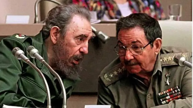 ফিদেল কাস্ত্রো এবং রাউল কাস্ত্রো