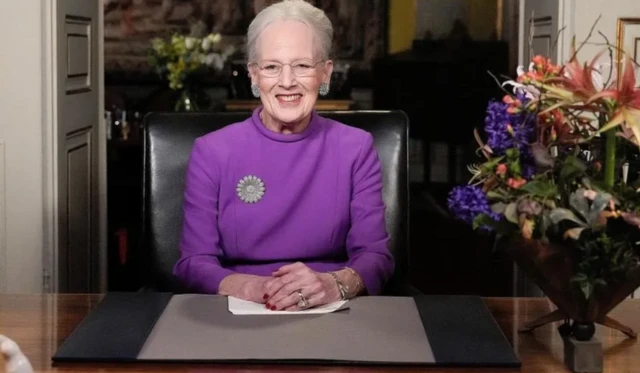 Rainha Margarida usando roxo 2º durante discursofazer aposta onlineAno Novo