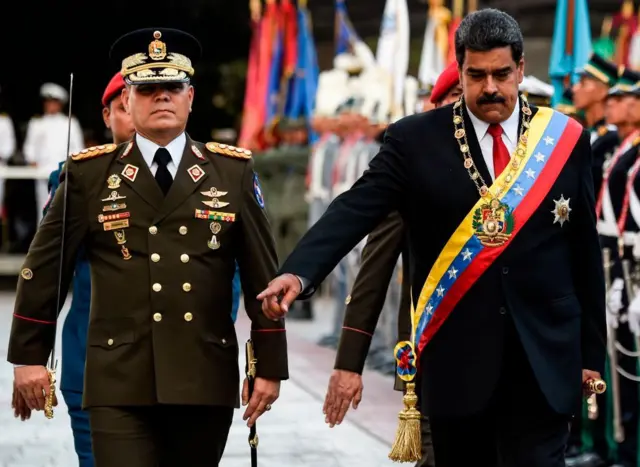 Maduro y Padrino López