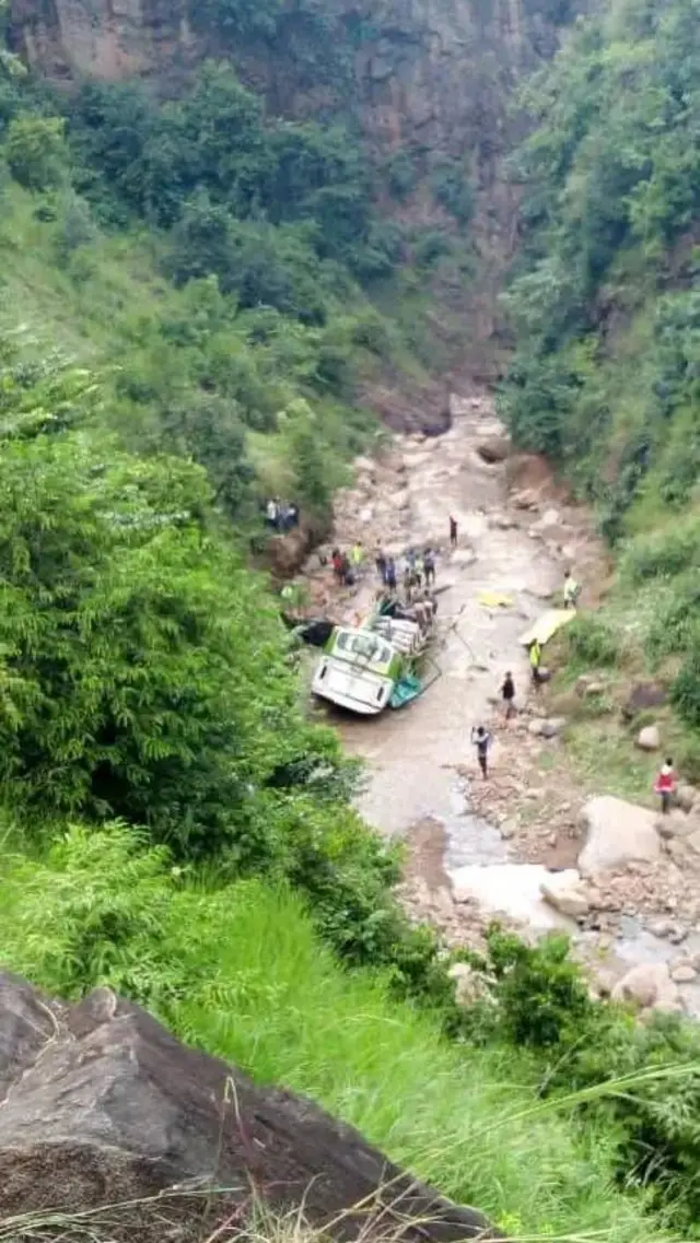 ገደለ ውስጥ የተገባው ተሽከርካሪ