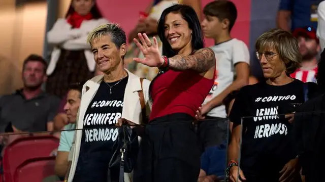 Дженни Эрмосо на стадионе Мадрида