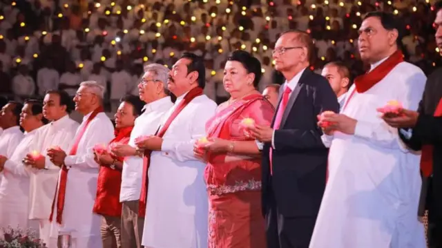 ராஜபக்ஸ குடும்பத்தினர்