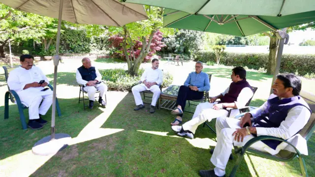 ਰਾਹੁਲ ਗਾਂਧੀ ਅਤੇ ਉਮਰ ਅਬਦੁੱਲਾ