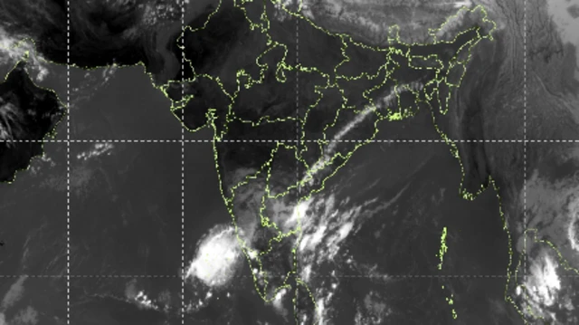 દિત્વાહ વાવાઝોડું, તામિલનાડુ, પુડ્ડુચેરી, ગુજરાતમાં વરસાદ, શ્રીલંકા દિત્વાહ, બીબીસી ગુજરાતી વેધર હવામાન સમાચાર