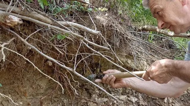 Miloš Milivojević u potrazi za fosilima dinosaurusa kraj Pirota