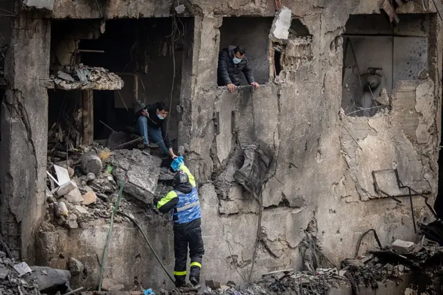 Edifícios destruídos em Beirute