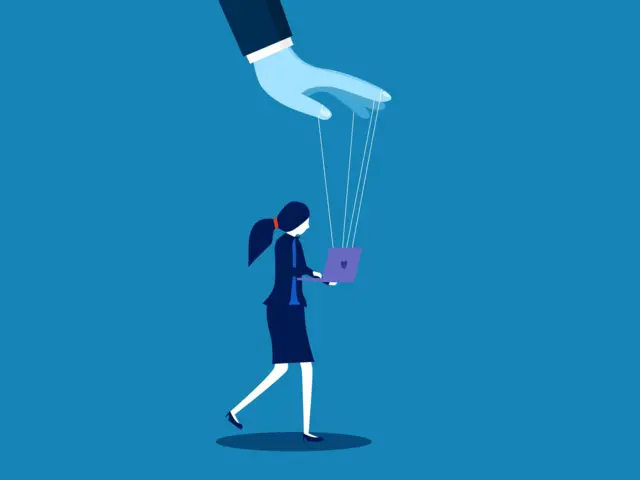 'சொம்பை எறிந்து தாக்கிய மாமனார்; தாக்குதலுக்கு உதவிய கணவர்' - குடும்ப வன்முறைகளை அனுபவிக்கும் பெண்கள்