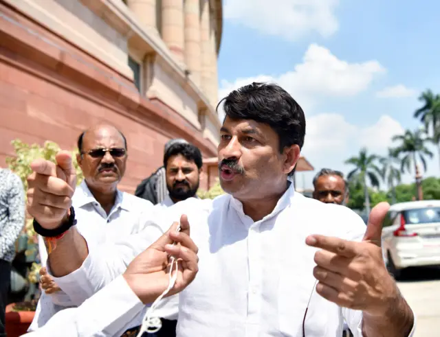 मनोज तिवारी