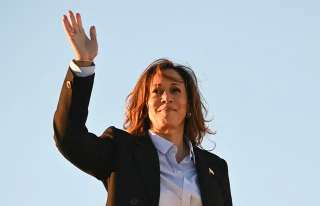 کامالا هریس نامزد حزب دموکرات در انتخابات ریاست‌جمهوری آمریکا 