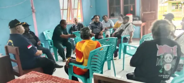 Pertemuan khusus masyarakat adat 8 keret dan marga Rejauw bersama Dewan adat Kankain KakaraByak (KKB) Supri Manggun dan Lembaga Masyarakat Adat (LMA) Biak numfor pada 19 Desember 2025.