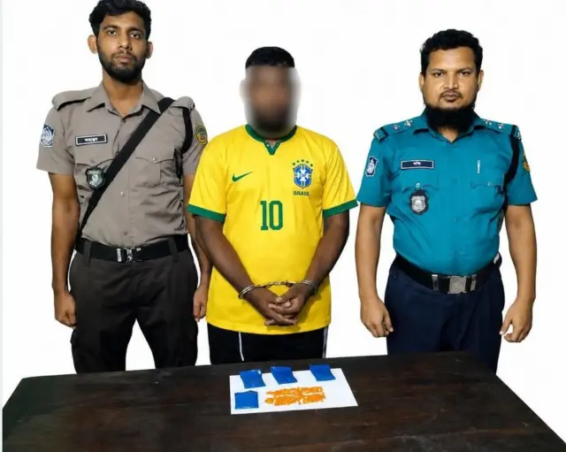 এআই প্রযুক্তি ব্যবহার করে আটককৃত ব্যক্তির গায়ে পরানো হয়েছিল ব্রাজিল জার্সি 