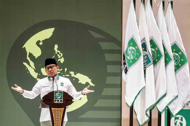 Ketua Umum Partai Kebangkitan Bangsa (PKB) Muhaimin Iskandar menyampaikan pidato politiknya dalam pembukaan Musyawarah Kerja Nasional (Mukernas) PKB di JCC Senayan, Jakarta, Selasa (23/07).