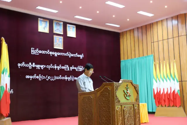 ပြည်ထောင်စုရွေးကောက်ပွဲကော်မရှင်ဥက္ကဋ္ဌ ဦးသိန်းစိုး 