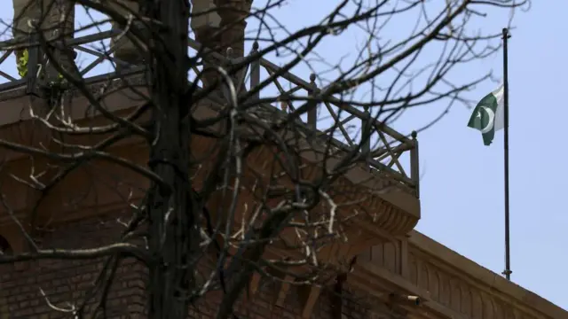 Приспущенный флаг в Пакистане